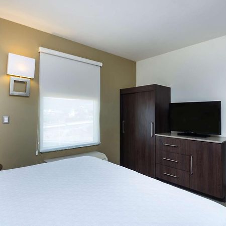 Homewood Suites By Hilton Керетаро Екстер'єр фото