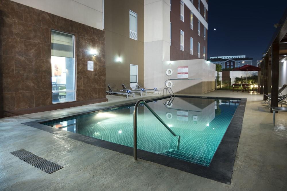 Homewood Suites By Hilton Керетаро Екстер'єр фото
