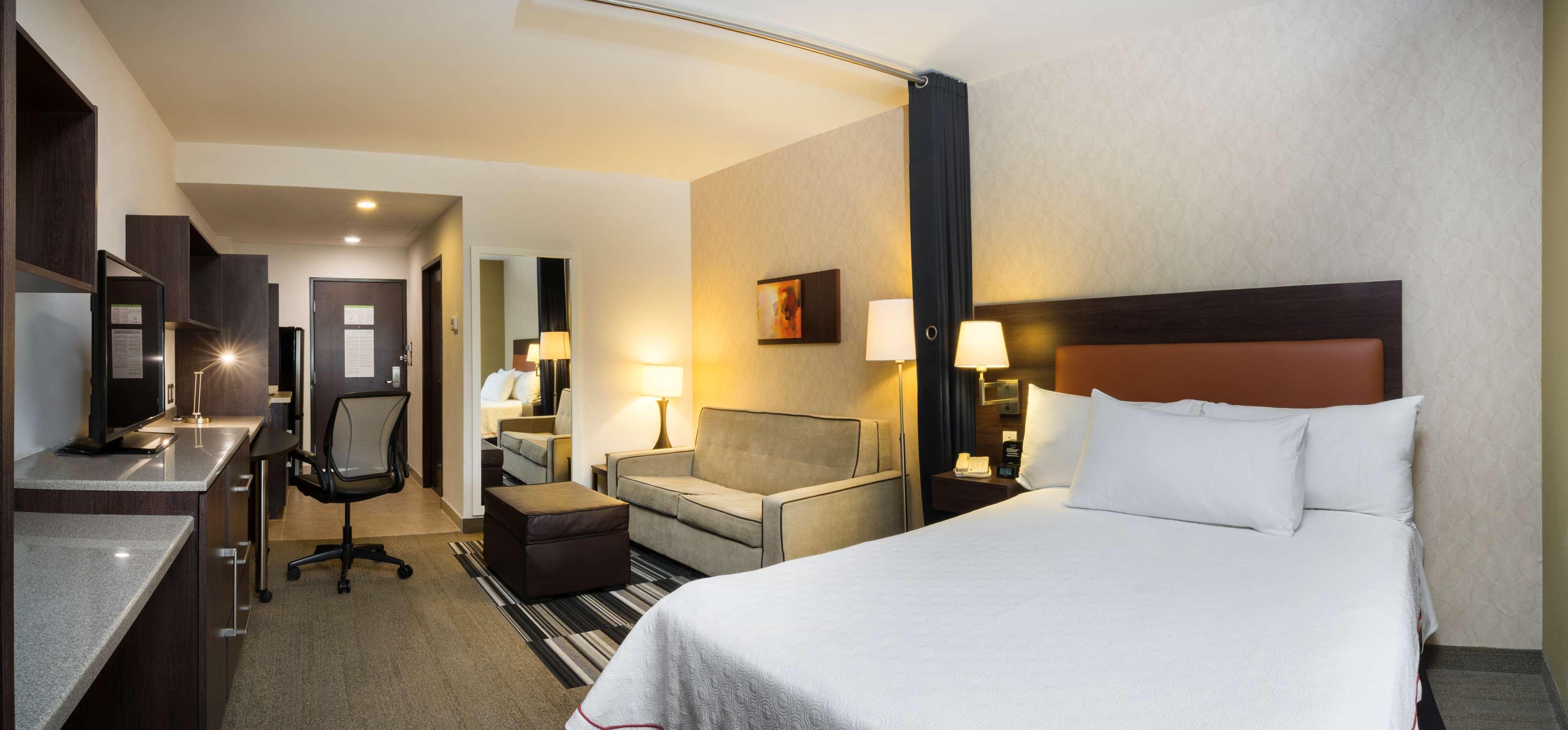 Homewood Suites By Hilton Керетаро Екстер'єр фото