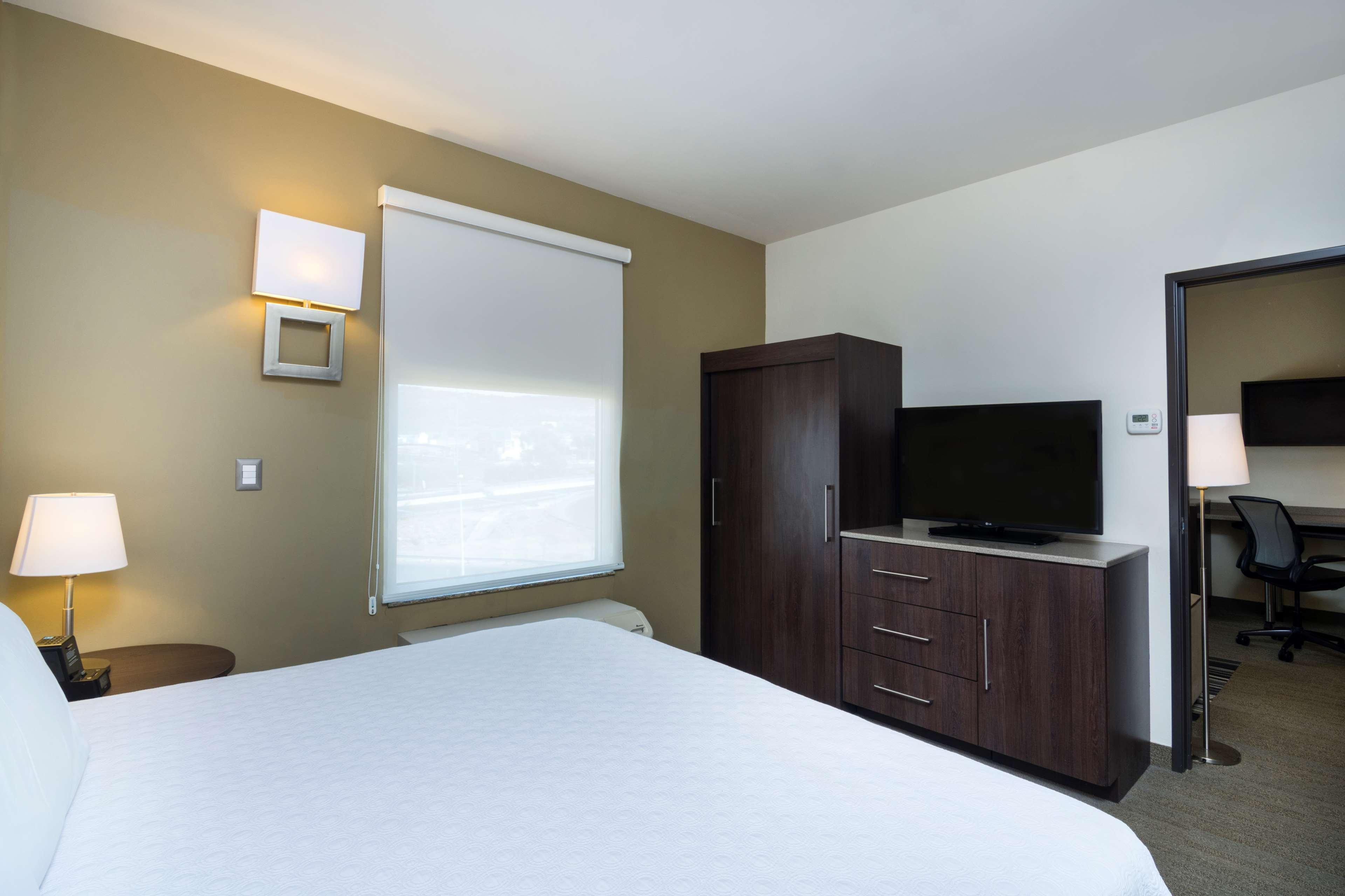 Homewood Suites By Hilton Керетаро Екстер'єр фото